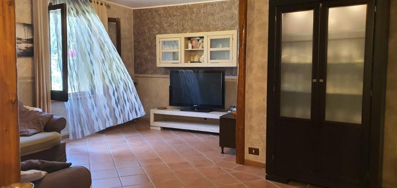 Villa Marianna Con Piscina Privata Ampi Spazi Esterni E Wifi Free Трабия Екстериор снимка