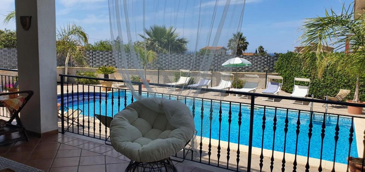 Villa Marianna Con Piscina Privata Ampi Spazi Esterni E Wifi Free Трабия Екстериор снимка
