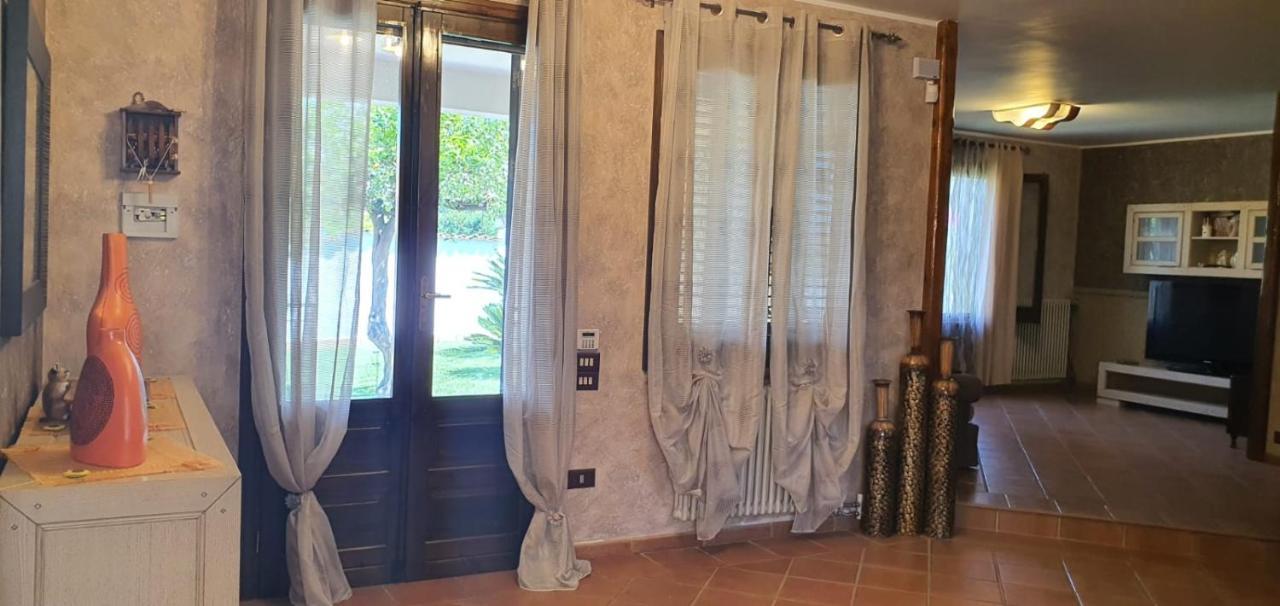 Villa Marianna Con Piscina Privata Ampi Spazi Esterni E Wifi Free Трабия Екстериор снимка