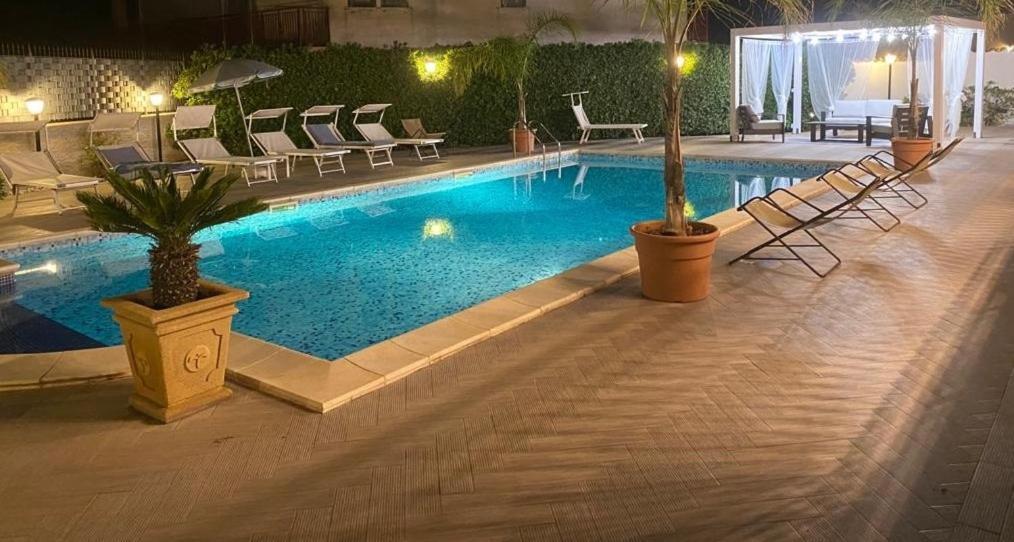 Villa Marianna Con Piscina Privata Ampi Spazi Esterni E Wifi Free Трабия Екстериор снимка