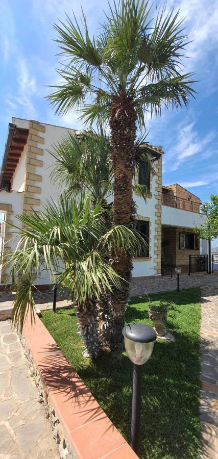 Villa Marianna Con Piscina Privata Ampi Spazi Esterni E Wifi Free Трабия Екстериор снимка